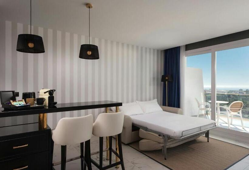 اتاق سوپریور با تخت بزرگ, Four Points by Sheraton Costa Blanca Resort