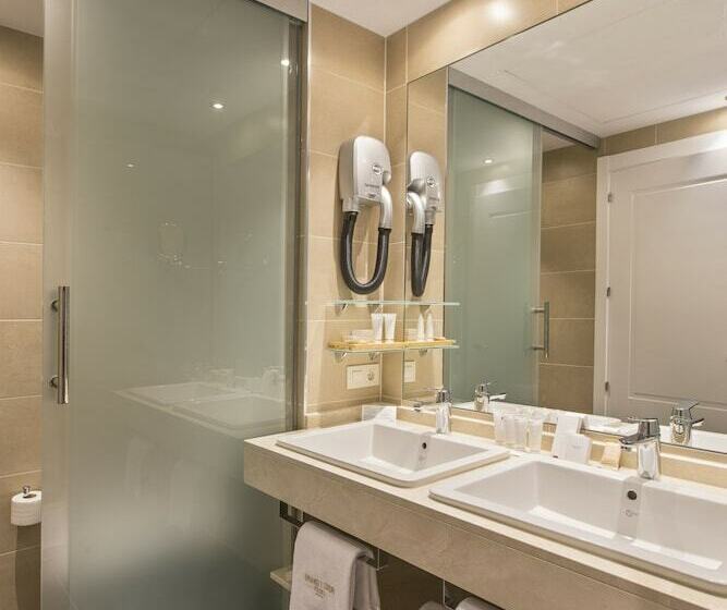 스탠다드 트리플 룸, Four Points by Sheraton Costa Blanca Resort