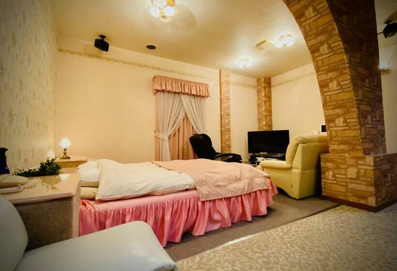 Quarto Deluxe, Sagano