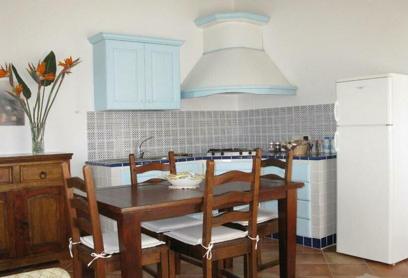 带1个卧室带花园景观的公寓, Torre Archirafi Resort