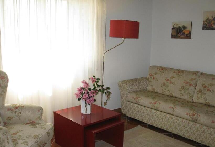 带1个卧室带花园景观的公寓, Torre Archirafi Resort