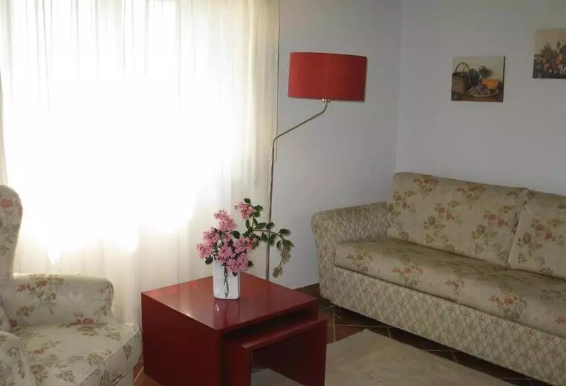 آپارتمان 1 خوابه با چشمانداز باغ, Torre Archirafi Resort