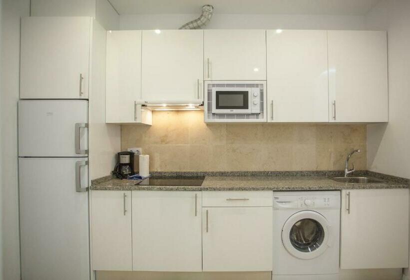 آپارتمان 2 خوابه با بالکن, Apartment In Malasaña