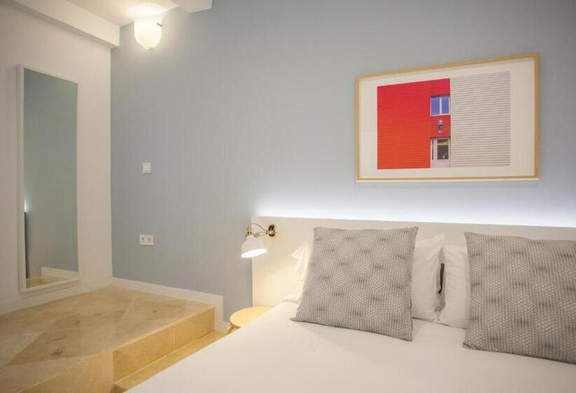 آپارتمان 2 خوابه با بالکن, Apartment In Malasaña