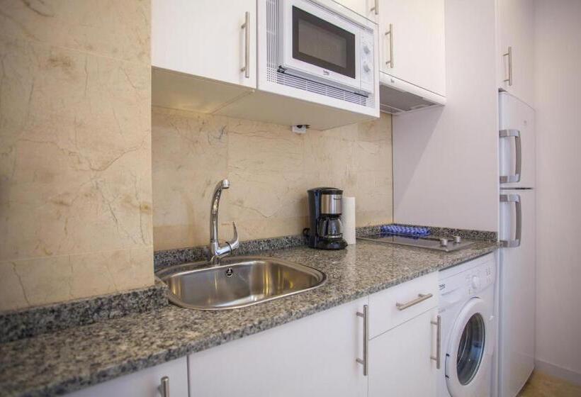 آپارتمان 1 خوابه اینتریور, Apartment In Malasaña