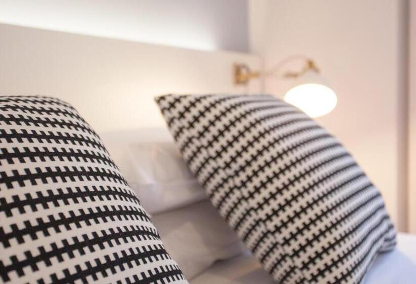 آپارتمان 1 خوابه اینتریور, Apartment In Malasaña