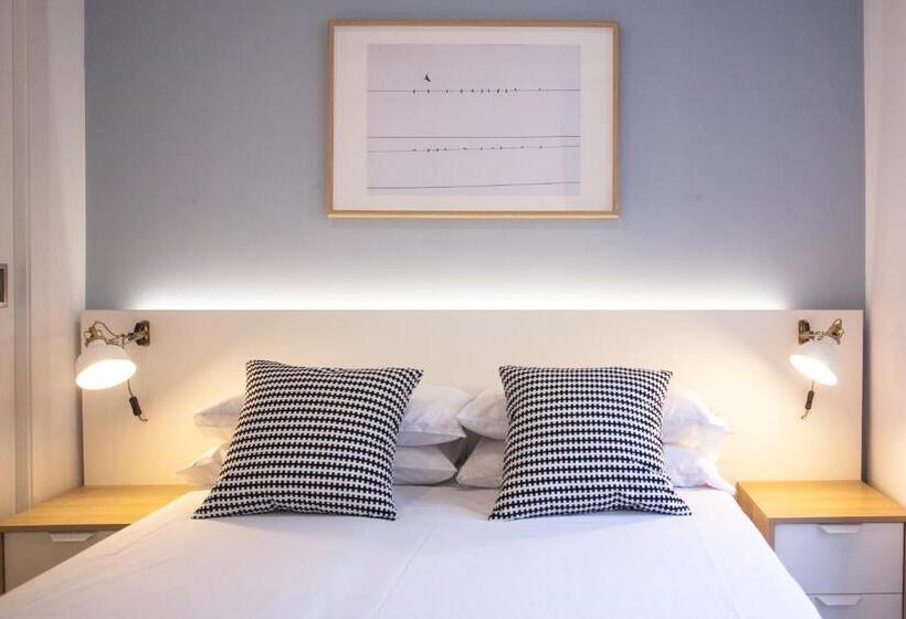 آپارتمان 1 خوابه اینتریور, Apartment In Malasaña