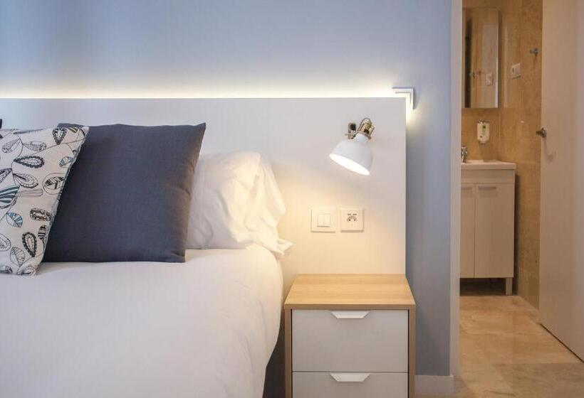 آپارتمان 1 خوابه اینتریور, Apartment In Malasaña