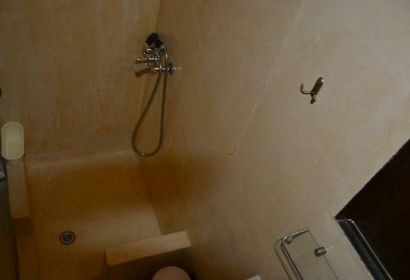 Классический Номер, Aristotelis