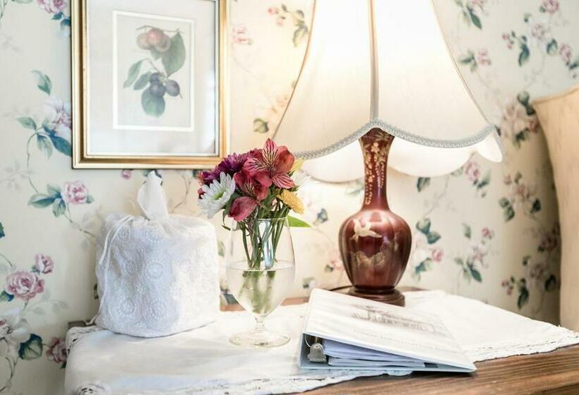 غرفة ديلوكس, The Babcock House