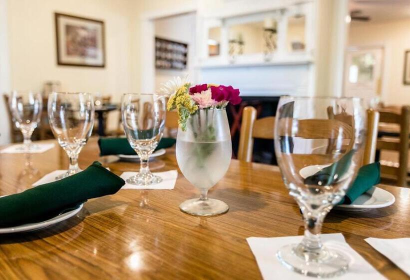 غرفة ديلوكس, The Babcock House