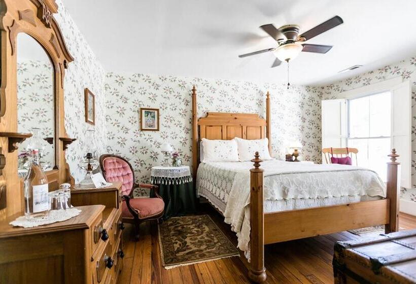 جناح ديلوكس, The Babcock House