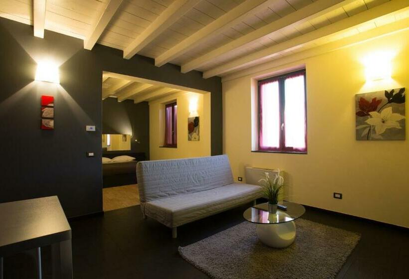 آپارتمان 1 خوابه, Corte Di Frara