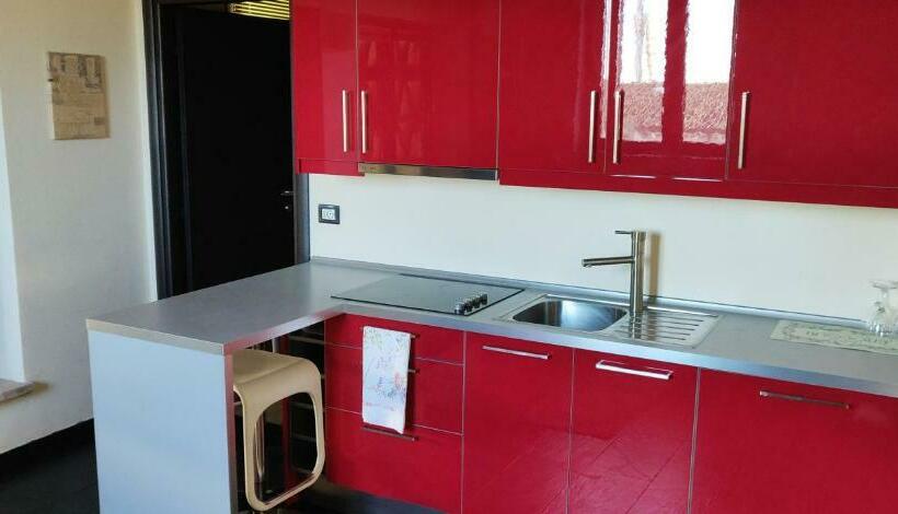 آپارتمان 1 خوابه با چشم‌انداز استخر, Corte Di Frara