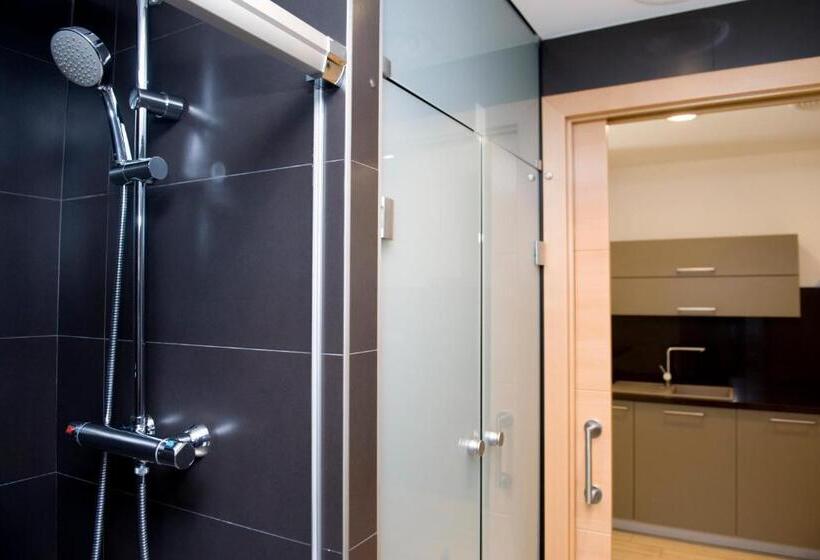 آپارتمان 2 خوابه, Home To Home Barcelona