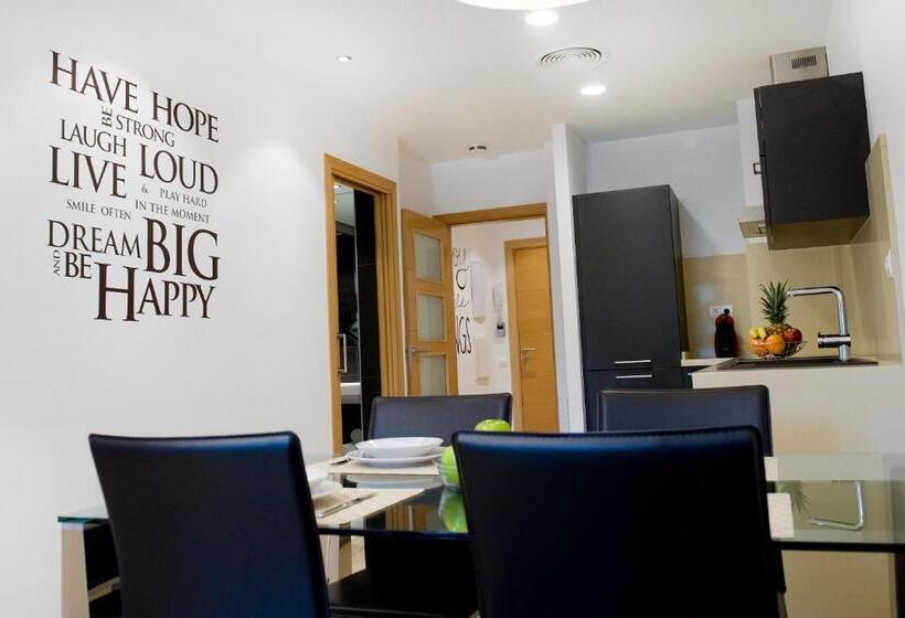 آپارتمان 1 خوابه با بالکن, Home To Home Barcelona