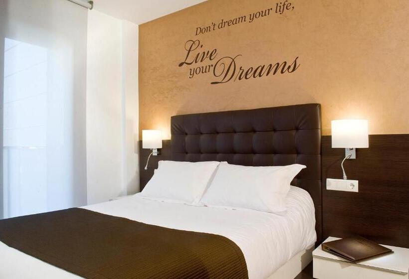 آپارتمان 1 خوابه با بالکن, Home To Home Barcelona