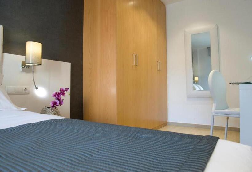 آپارتمان 1 خوابه با بالکن, Home To Home Barcelona