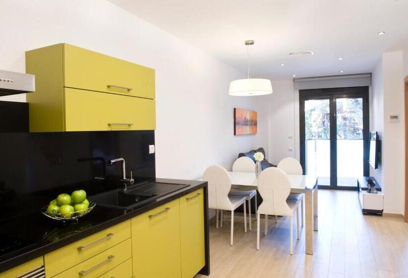 آپارتمان 1 خوابه با بالکن, Home To Home Barcelona