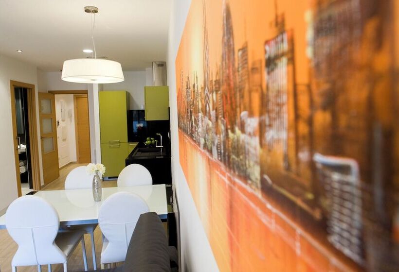 آپارتمان 1 خوابه با بالکن, Home To Home Barcelona