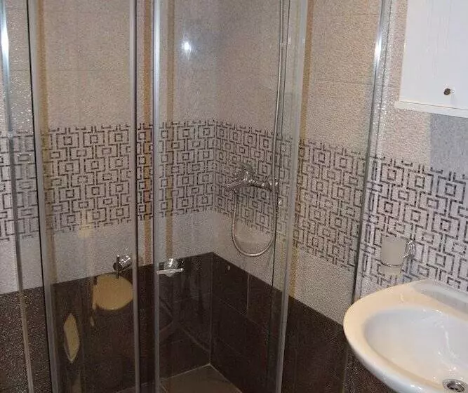 آپارتمان 2 خوابه, Admiral Plaza Apartments