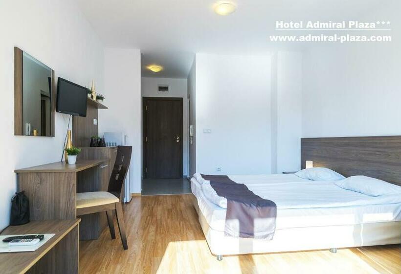 غرفة قياسية مزوَّدة بشُرفة, Admiral Plaza Apartments