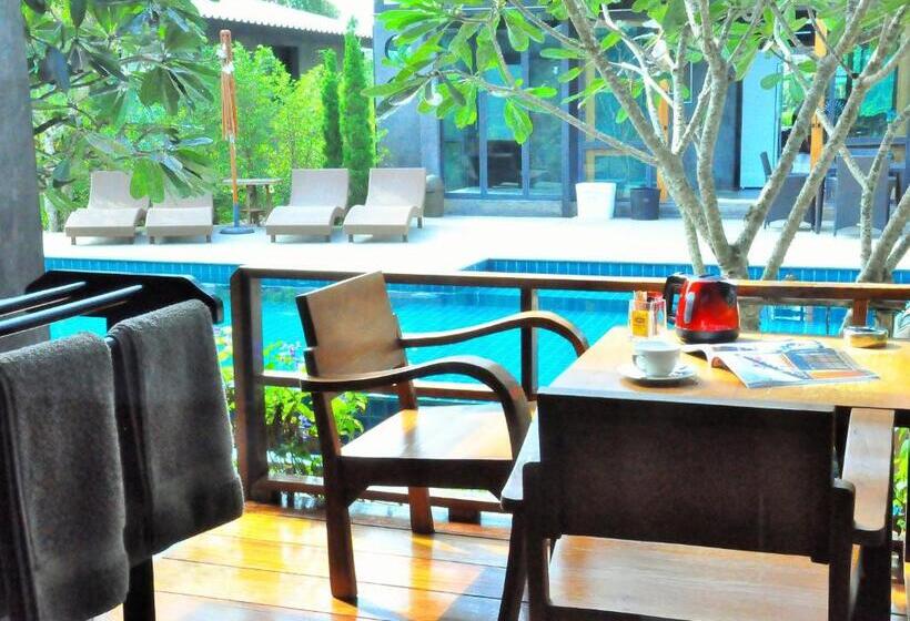 プールの見えるデラックスルーム, Family House Zen Boutique Resort