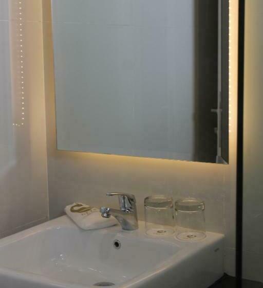 スーペリアールーム, Gets