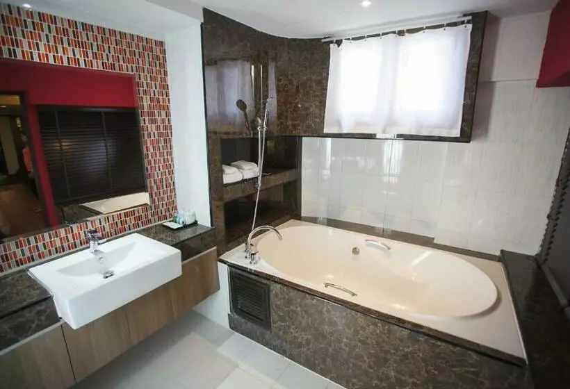 اتاق لوکس با تخت بزرگ, Grand Pink Hotel Hatyai