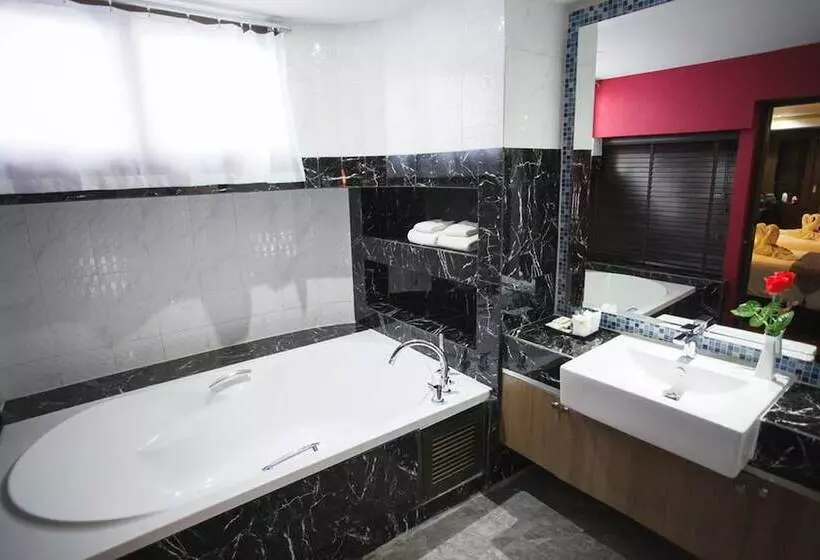 اتاق لوکس, Grand Pink Hotel Hatyai