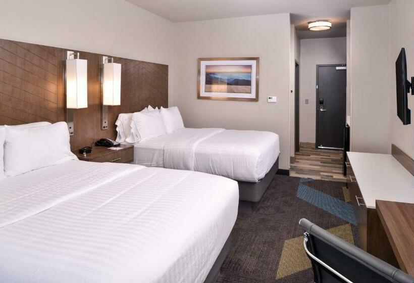 חדר סטנדרט מותאם לאדם עם מוגבלויות, Holiday Inn Express And Suites Bryant   Benton Area, An Ihg