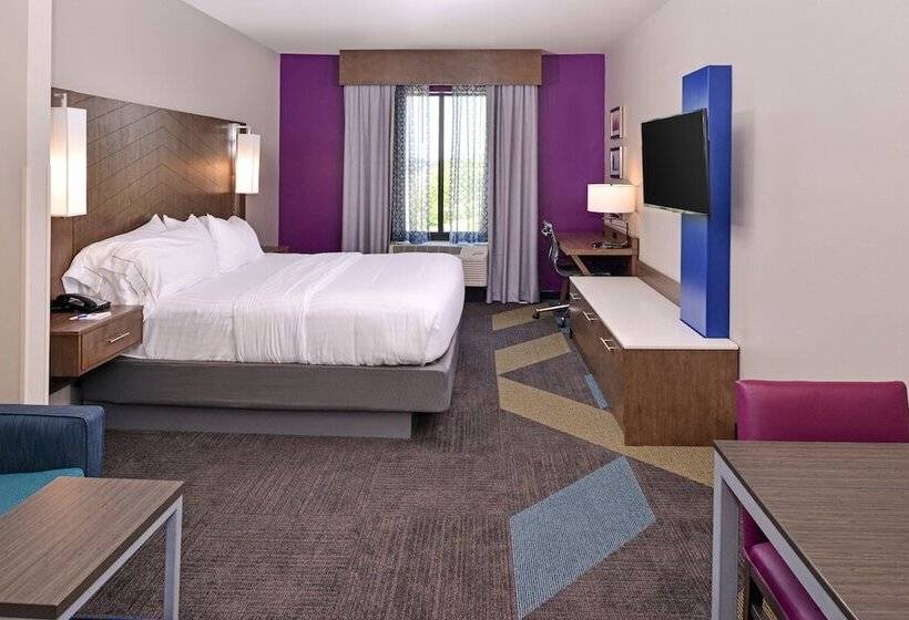 סוויטה מותאמת לאדם עם מוגבלויות, Holiday Inn Express And Suites Bryant   Benton Area, An Ihg