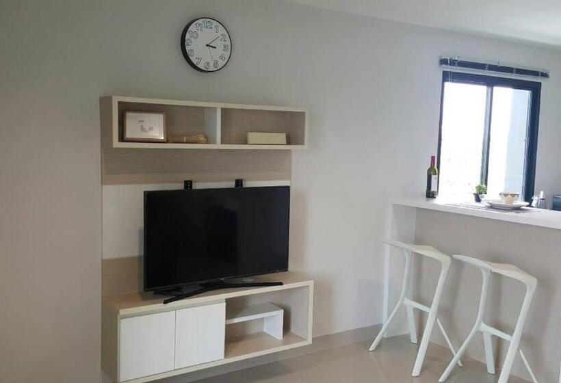스탠다드 룸 킹사이즈 침대, Jk Living Hotel And Service Apartment