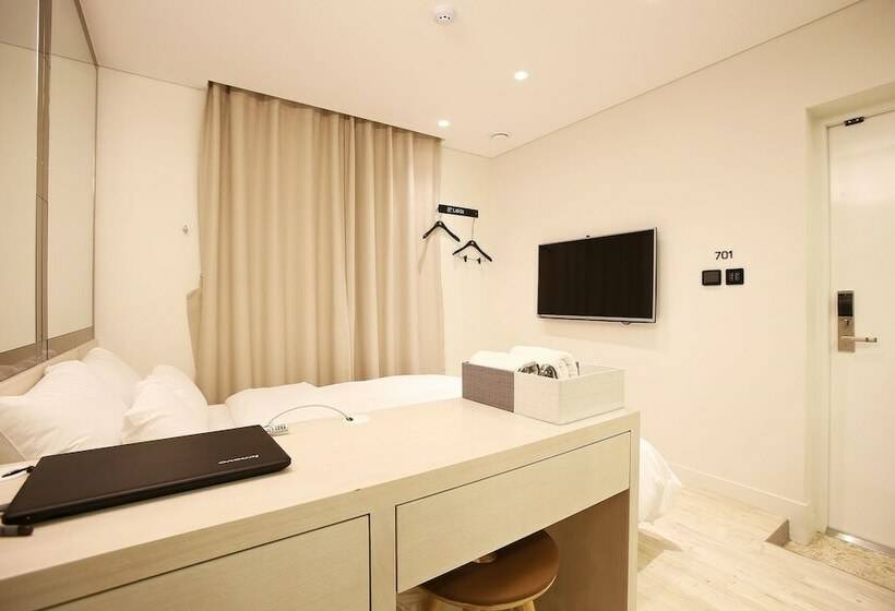 Quarto Estandar, Lassa