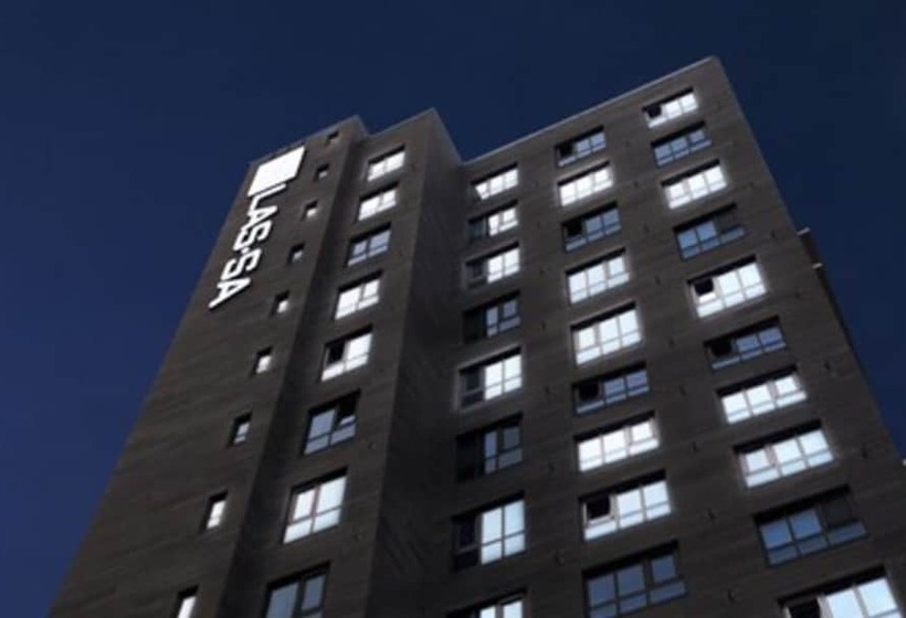 Quarto Estandar, Lassa