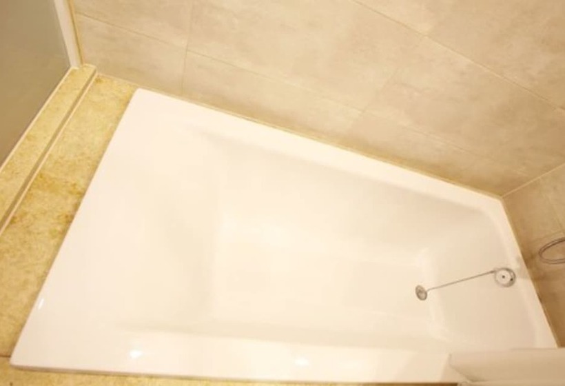 Quarto Deluxe, Lassa