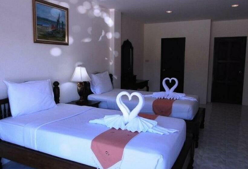 Habitació Estàndard, Panupong