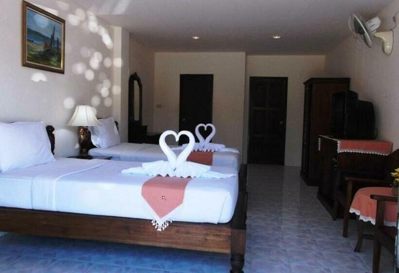 Habitació Estàndard, Panupong