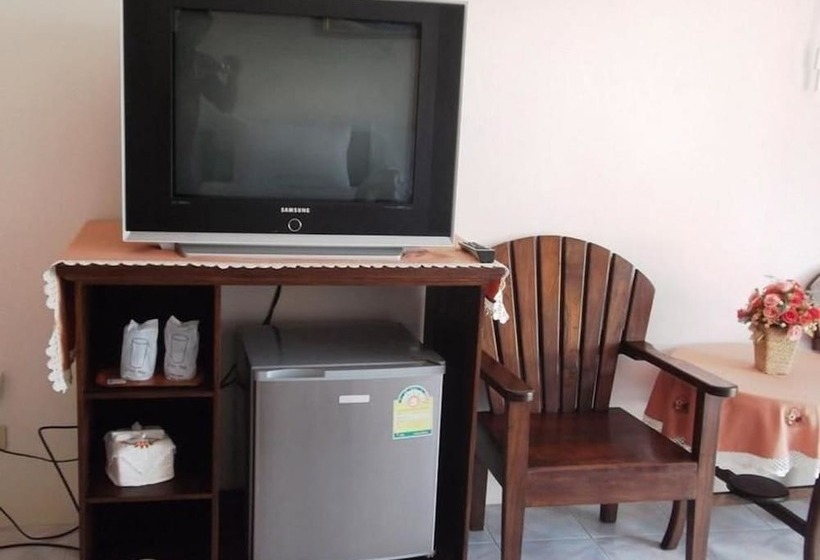 Habitació Estàndard, Panupong