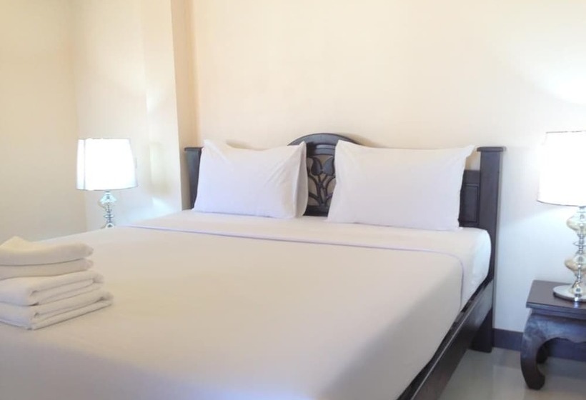 Habitació Estàndard, Panupong