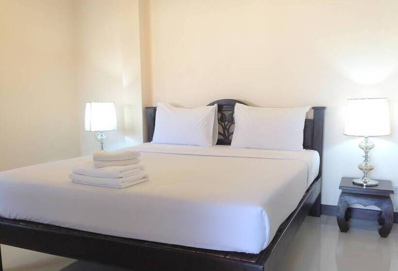 Quarto Estandar, Panupong