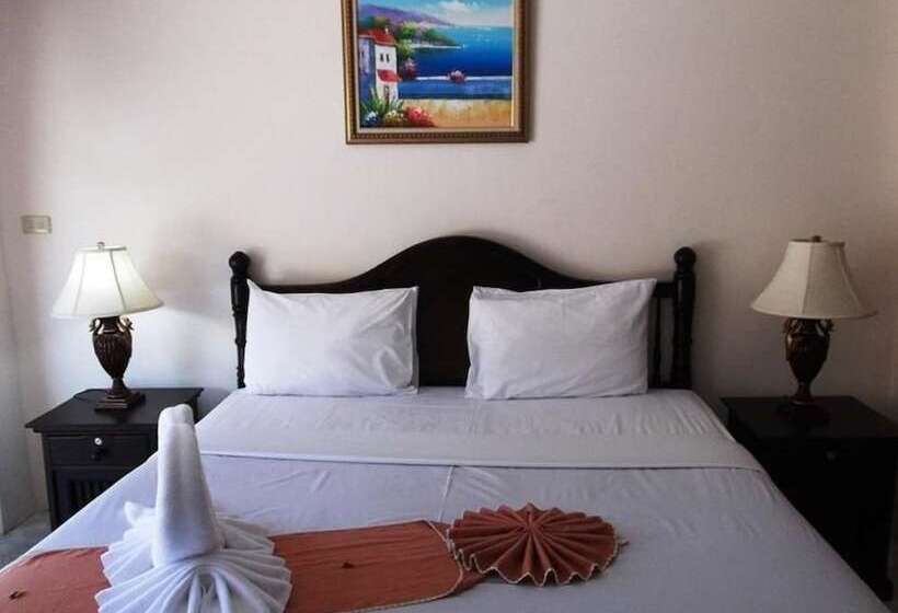 Habitació Estàndard, Panupong