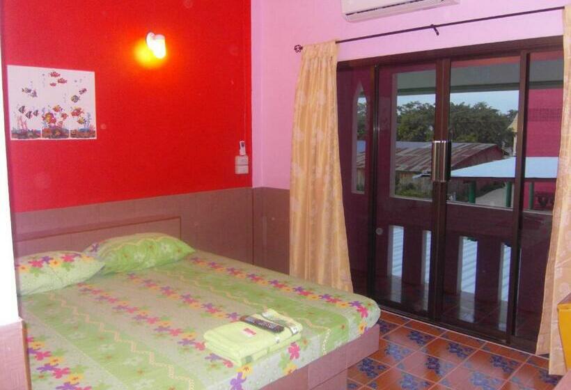 高级大房间, Rueang Sri Si Ri