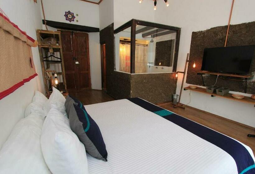 스탠다드 룸 킹사이즈 침대, Sereno