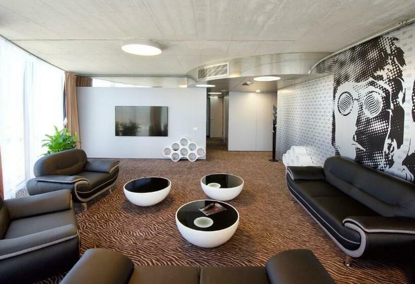 스위트 도시 전망, Sono