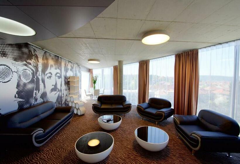 스위트 도시 전망, Sono