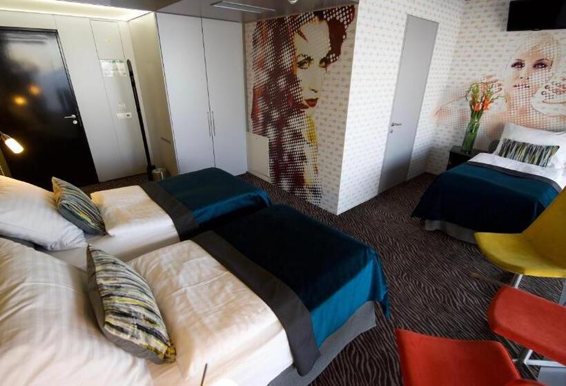 트리플 클래식 룸, Sono