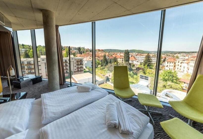 수피리어 룸, Sono