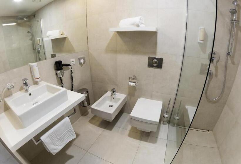 수피리어 룸, Sono