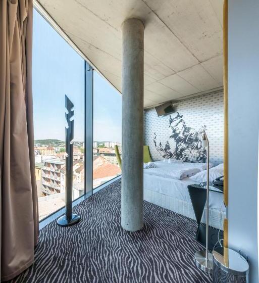 수피리어 룸, Sono